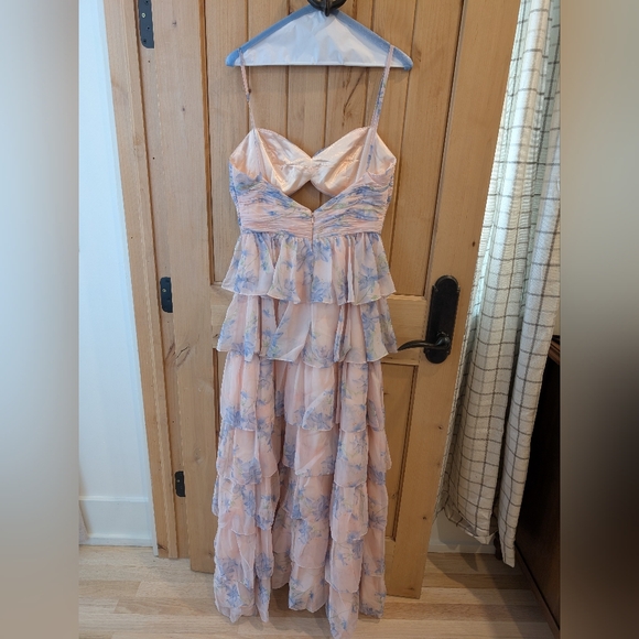 Mac Duggal Ieena Floral Gown Size 6 - Picture 2 of 10